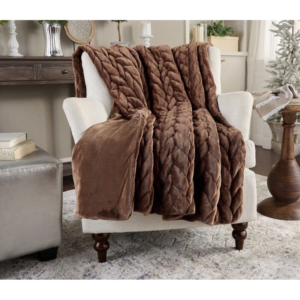 Northern Nights Braided Plush Velvet 60x70 Throw